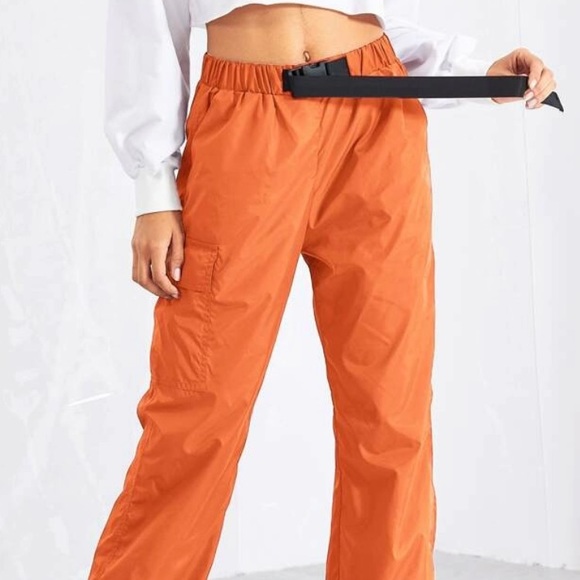 SHEIN Pants - SOLD Push buckle belt cargo pants